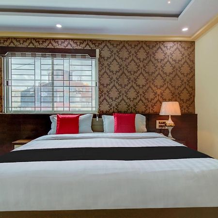 Capital O 5381 The Emirates Hotel Bangalore Eksteriør billede