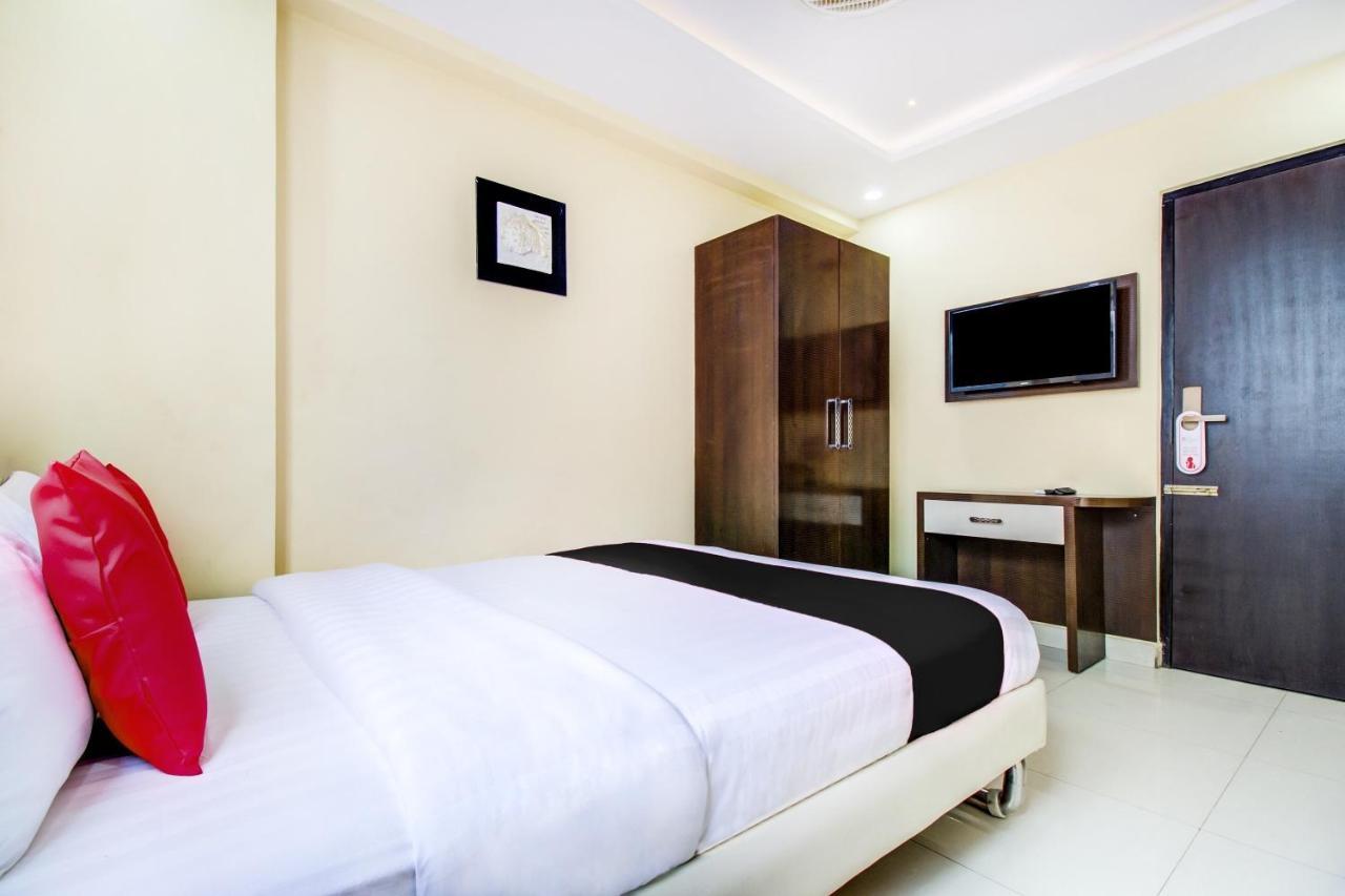 Capital O 5381 The Emirates Hotel Bangalore Eksteriør billede