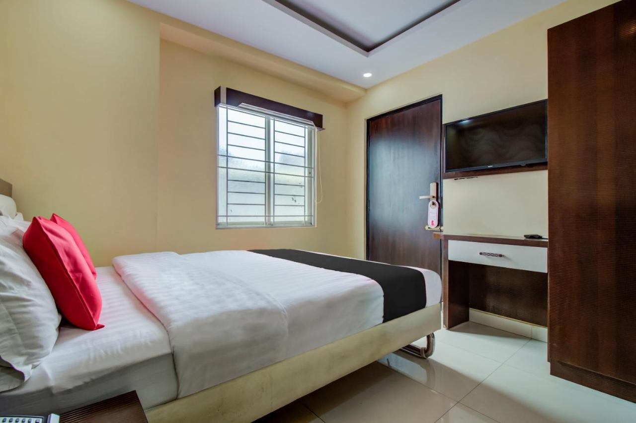 Capital O 5381 The Emirates Hotel Bangalore Eksteriør billede